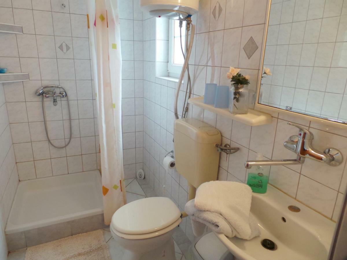 Apartmani Vjera Рібариця Екстер'єр фото